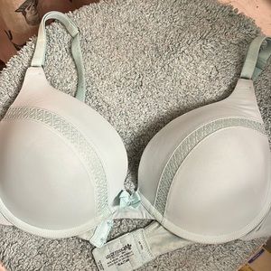 Lily of France add 2 cups push up bra ✨